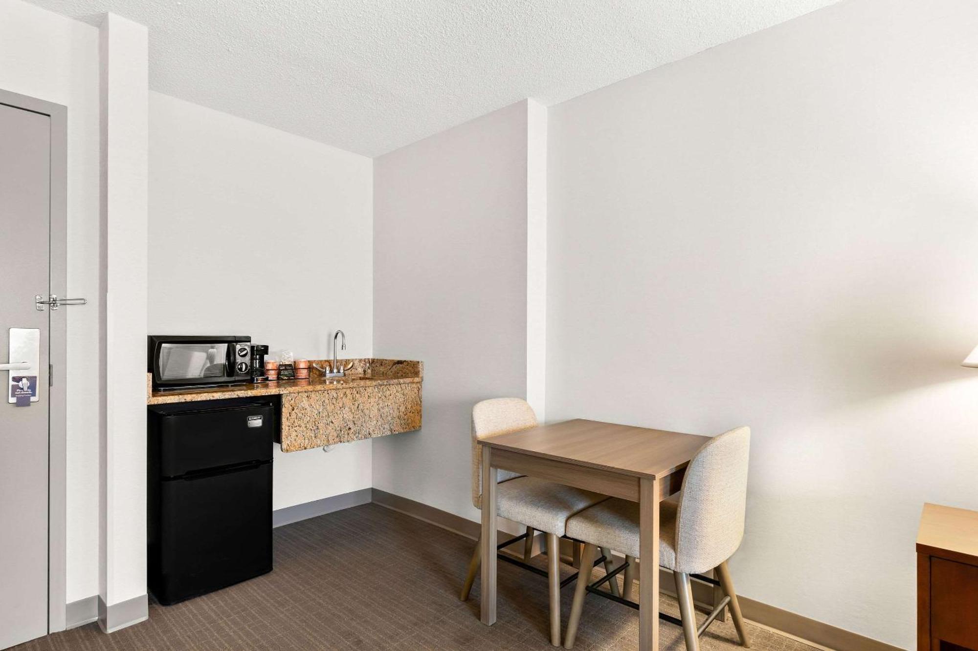 Comfort Inn Pocono Lakes Region Lake Ariel Zewnętrze zdjęcie