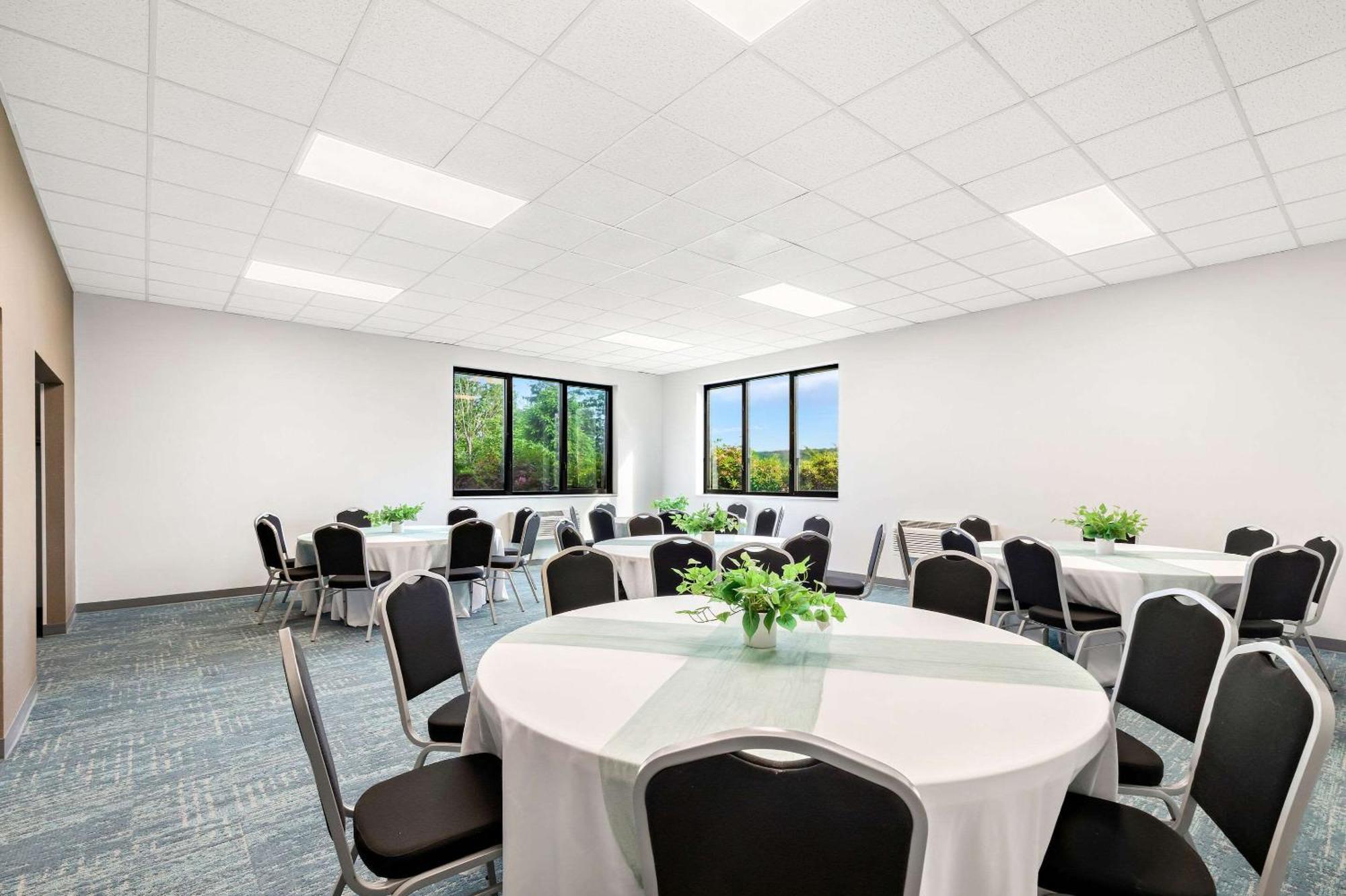 Comfort Inn Pocono Lakes Region Lake Ariel Zewnętrze zdjęcie