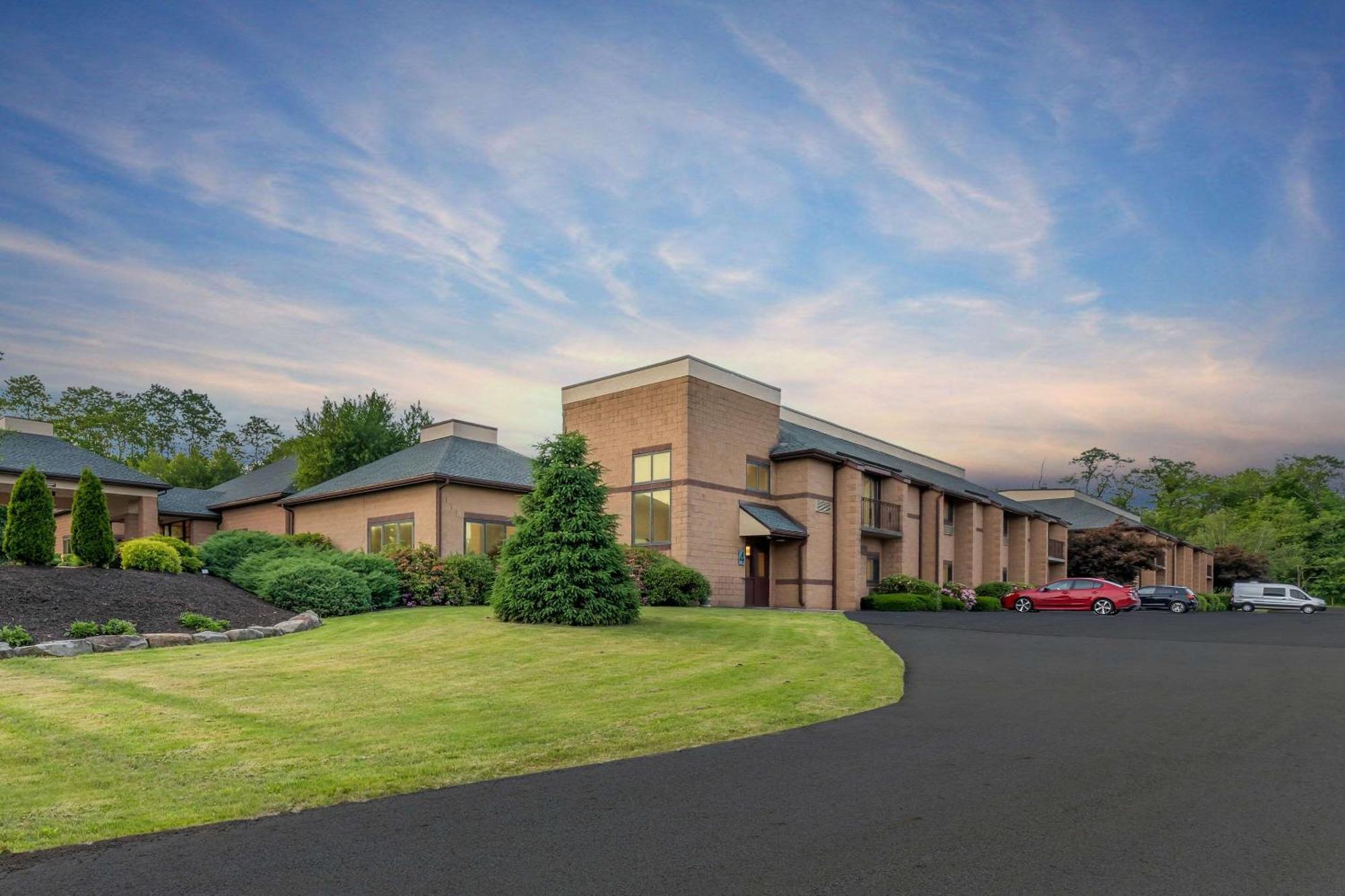 Comfort Inn Pocono Lakes Region Lake Ariel Zewnętrze zdjęcie